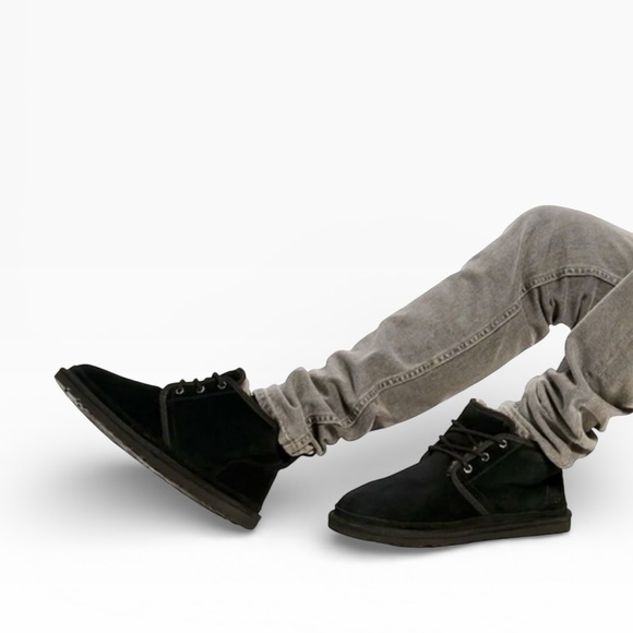 UGG Neumel Chukka Boots Men's US 10 Black Suede Lace-Up Ankle Boots - Picture 3 of 15